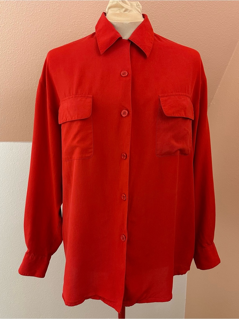 VTG New York City Design 100% Silk Button Front Blouse Size L Red Long Sleeve